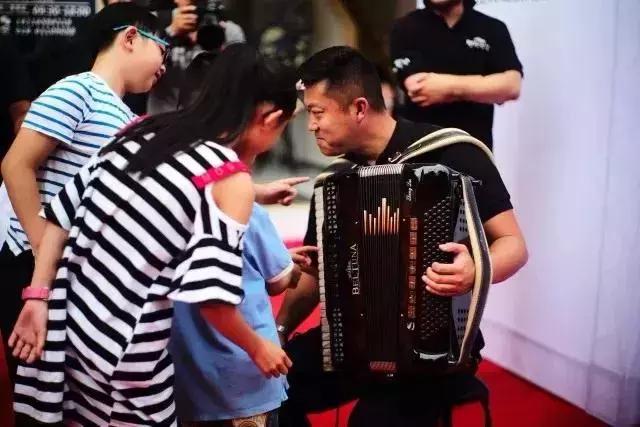 小长假捧回*荣大**誉！武侯这群小学生不得了