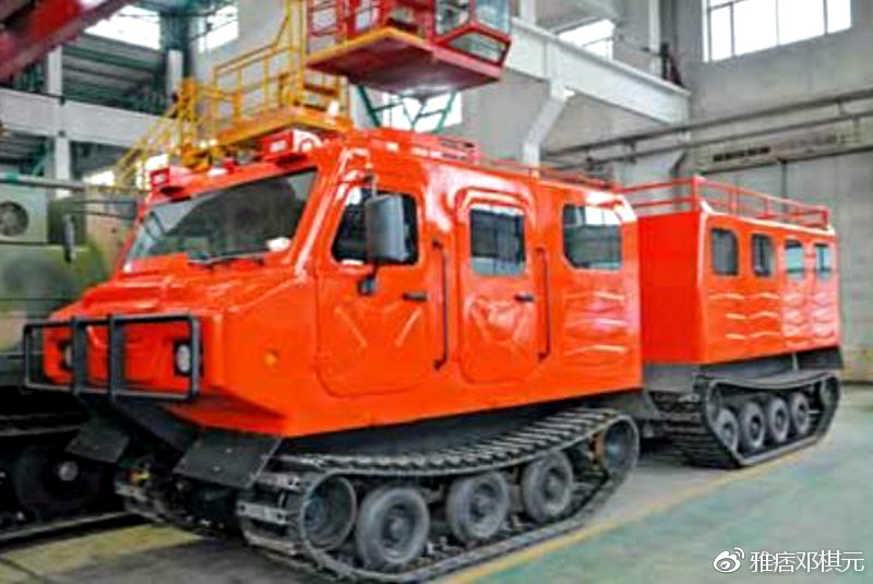 铰接式履带全地形车,中国最新款蟒式履带军用全地形车