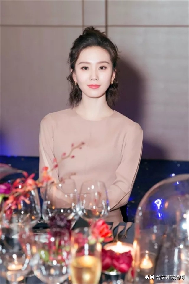 高马尾扎发减龄,可爱又显脸小的半扎发