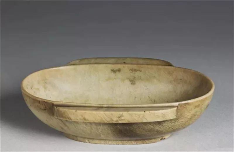 汉代玉的特征图片,汉代玉跪人造型特点