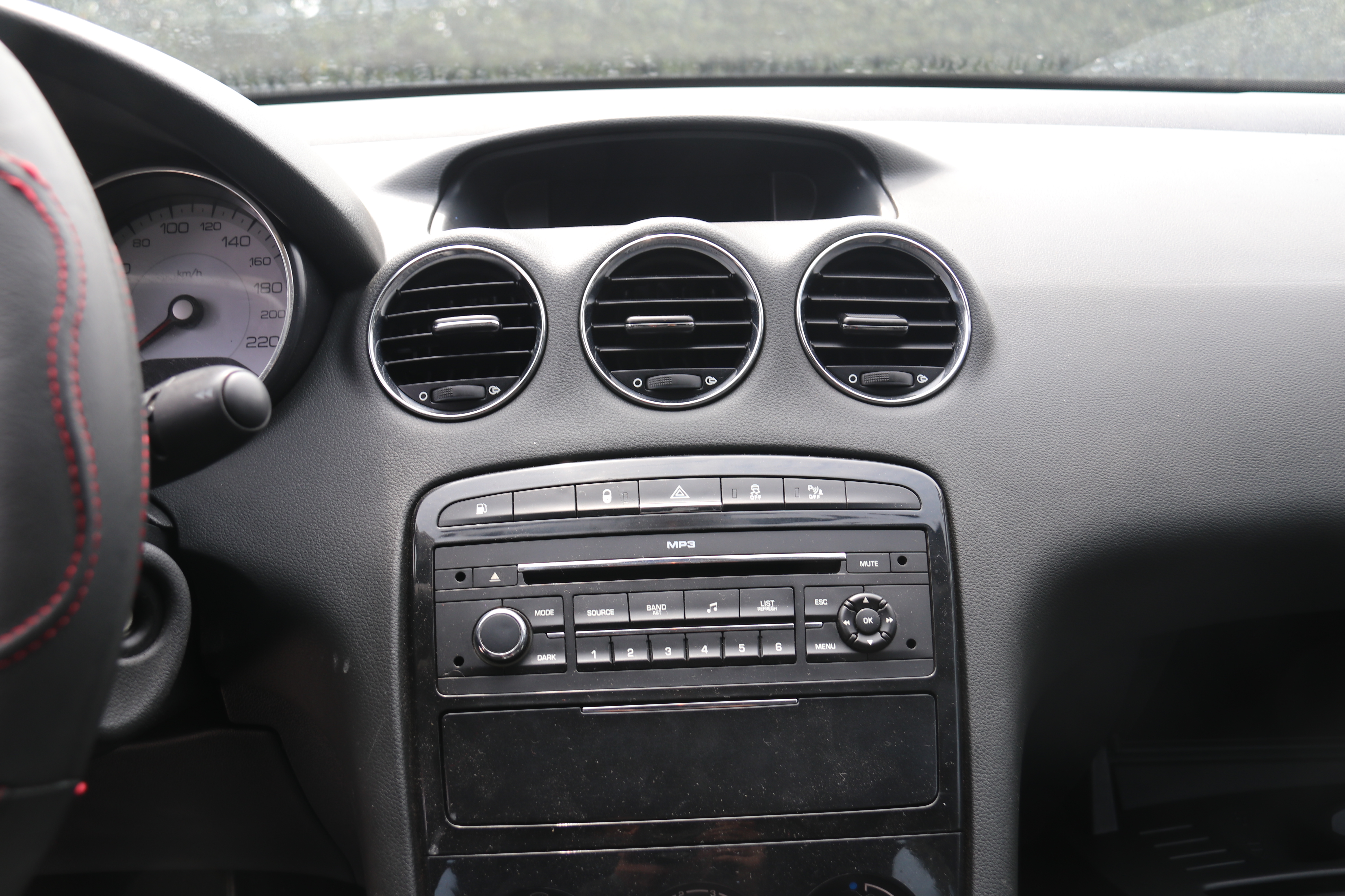 四万块钱买二手车,四万的预算能买标致什么车