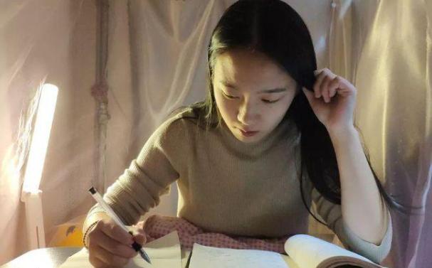 学硕和专硕区别可以自己选择吗,学硕和专硕哪个更值得选择