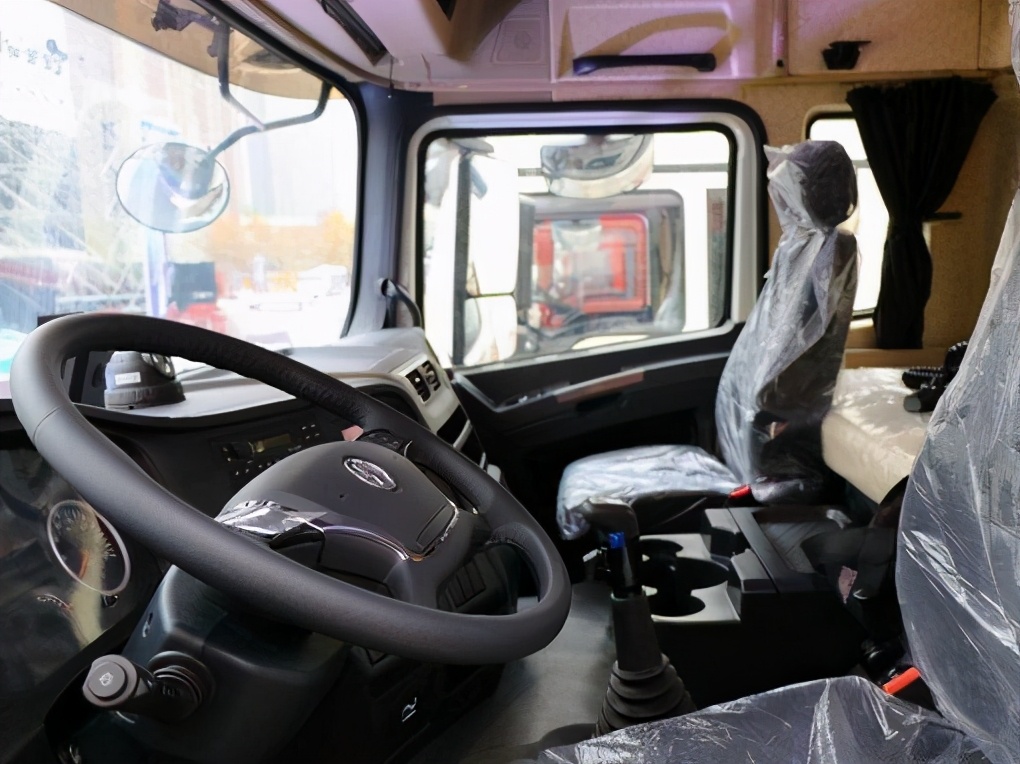 拉快递哪款车最省油,拉快递最好的车型