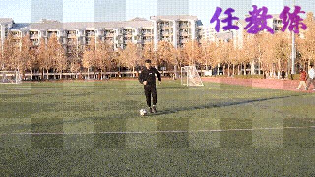 足球运球绕杆教学及训练方法,足球绕杆中考标准动作视频示范