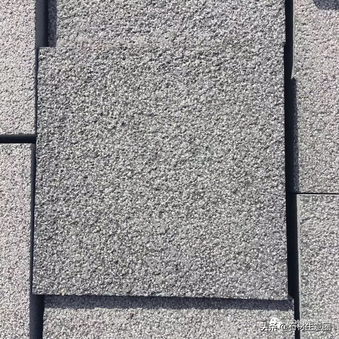 花岗岩黑色的是石英吗,景观石材花岗岩黑色