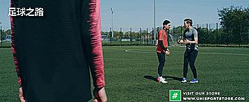 前锋球员的跑位技巧,前锋十个基本功