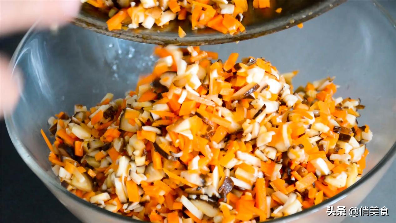 蒸包子千万不要直接下锅,蒸包子的8个技巧包子又大又软