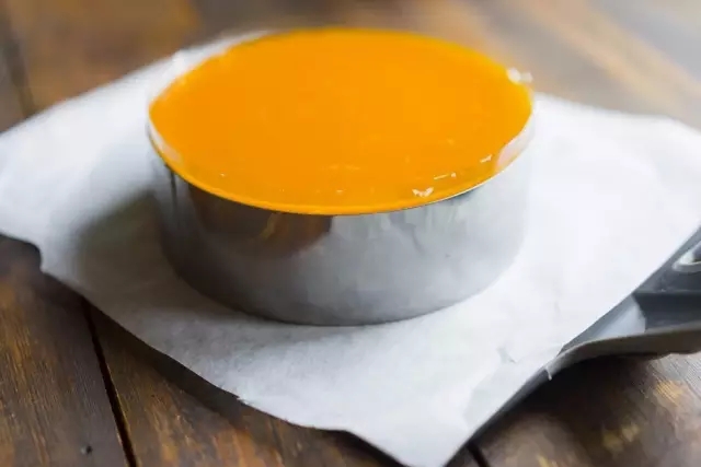 简单8寸芒果慕斯最佳配方,颜值高又超级好吃的芒果慕斯