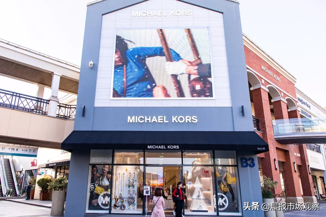 上海青浦百联绫致奥莱旗舰店,百联六城七店感恩日