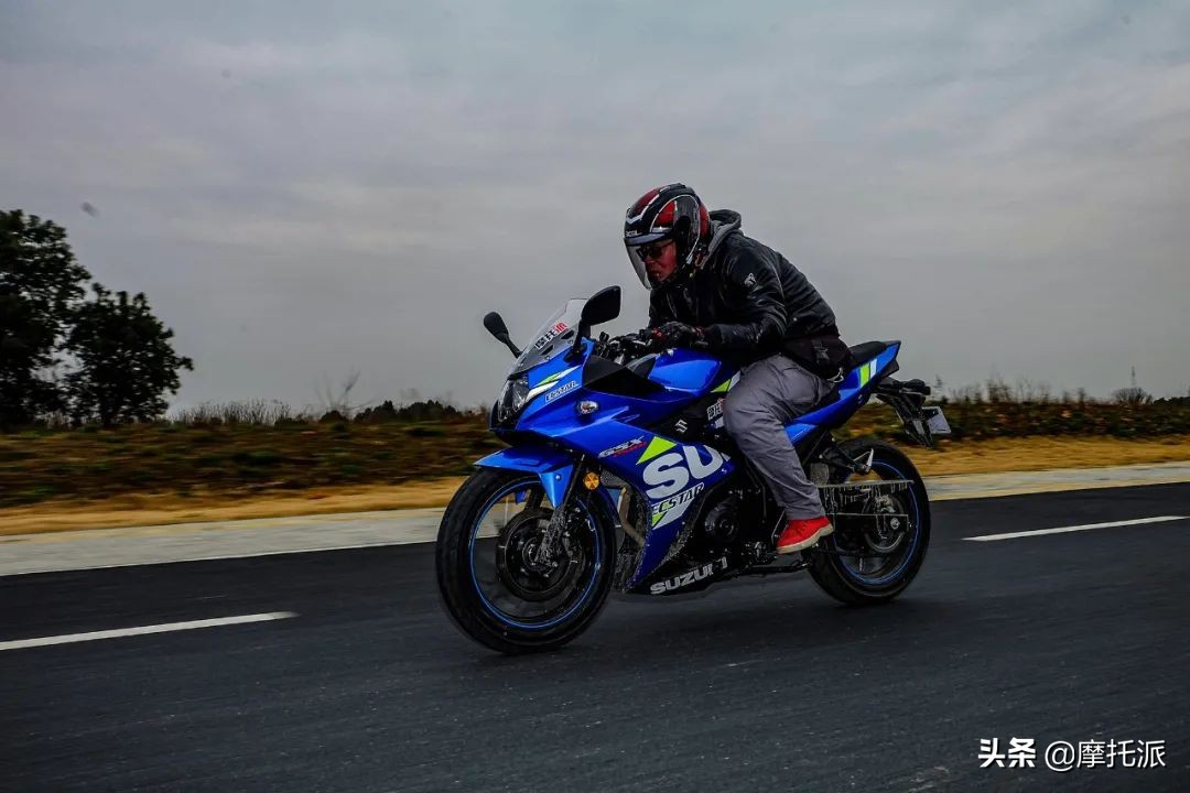 运动型街车摩托,运动型摩托摩旅