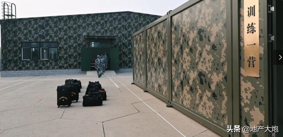 中国当兵的大学生，都是这样度过第一次