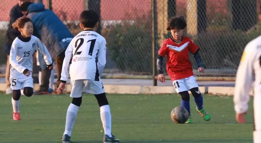 下一个十年足球,下个十年会踢球的孩子