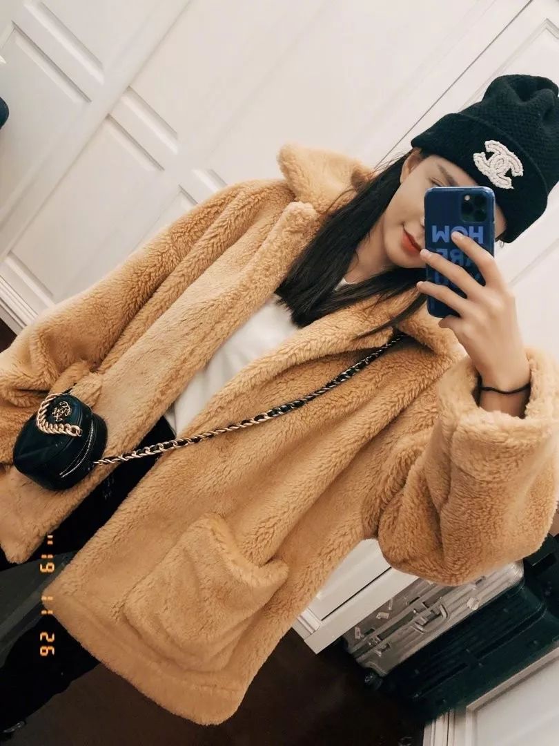 这周女艺人们传来啥潮流尖儿货刘雯我锁了