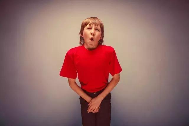 疯狂的“石头”来袭,泌尿医生教你这样远离结石之忧