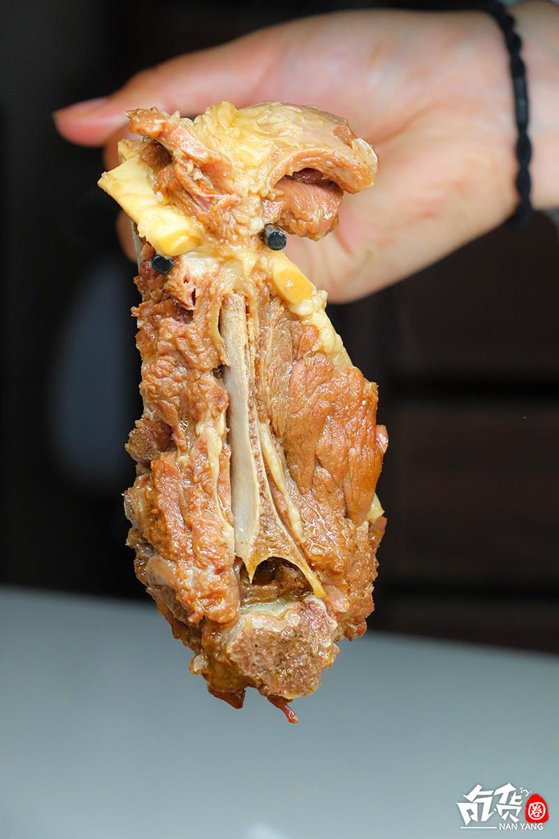 南阳吃烤全羊的地方,河南南阳方城流动烤全羊