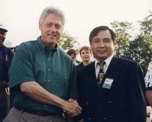 北京车牌a00001法拉利是什么型号,中国第一辆法拉利车牌号值多少钱