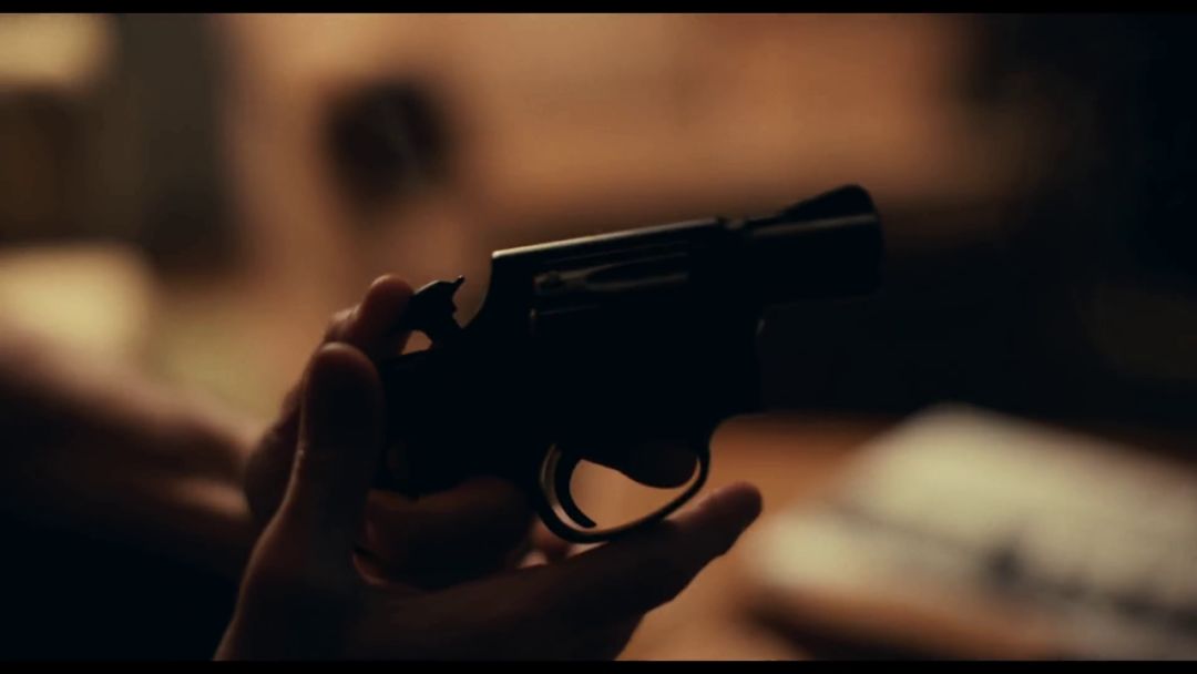 小丑口碑大爆豆瓣评分9,dc新片小丑首曝预告风格黑暗