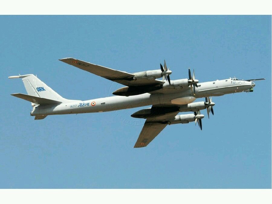 俄罗斯142反潜巡逻机图片,图142反潜机挂载空舰导弹