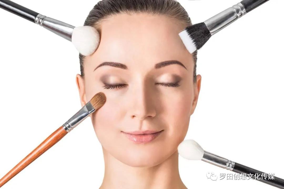 化妆品行业居然是最挣钱的行业,化妆品行业什么最挣钱