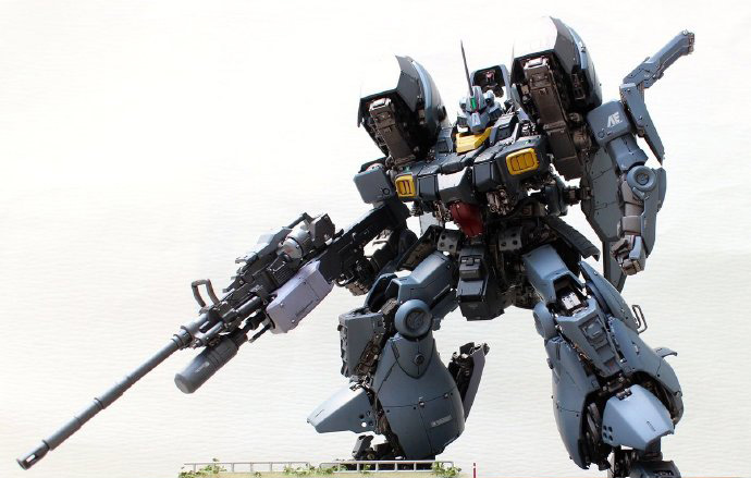 破碎机械感十足，拦截型迪杰改