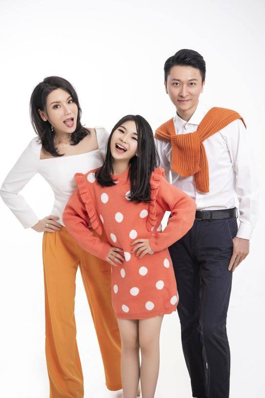 抖音神曲《你笑起来真好看》，背后不为人知的催泪故事