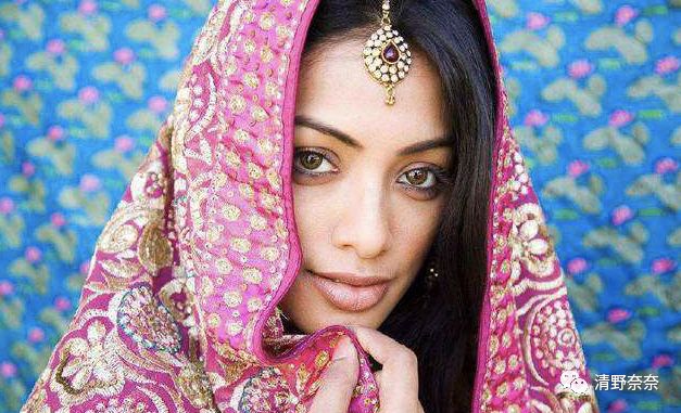 黑眼圈熊猫眼怎么补救,为什么有的人不熬夜也会有黑眼圈