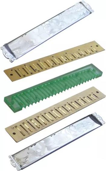 口琴口风琴竖笛哪个好学,口琴和口风琴图片