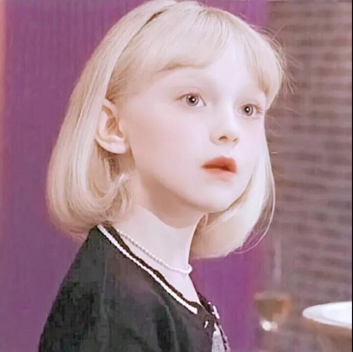 微信头像图片可爱萌娃男孩卡通,微信头像可爱小女孩萌娃卡通呆萌