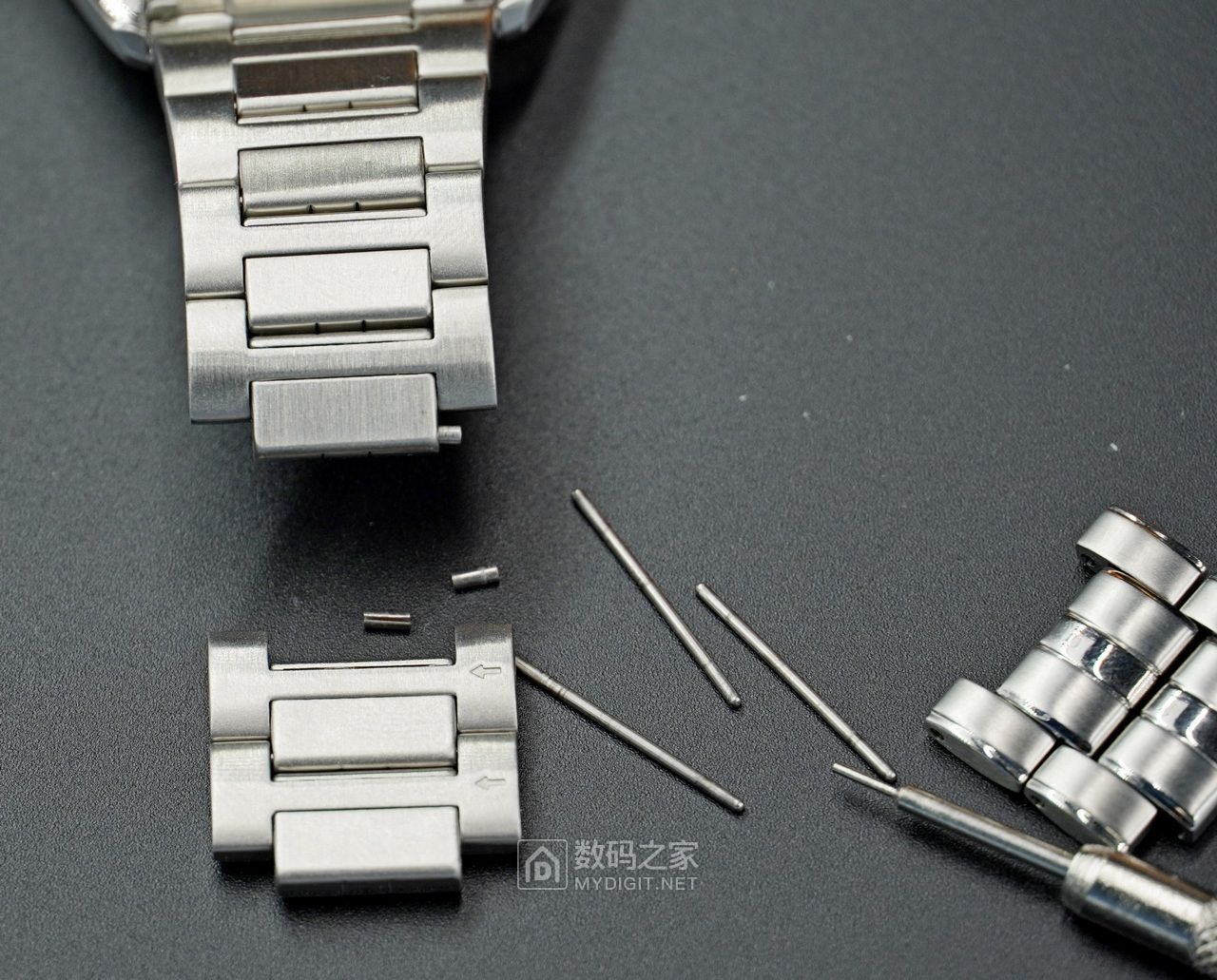 卡西欧和西铁城光能手表哪个好,光动能手表卡西欧好还是西铁城好