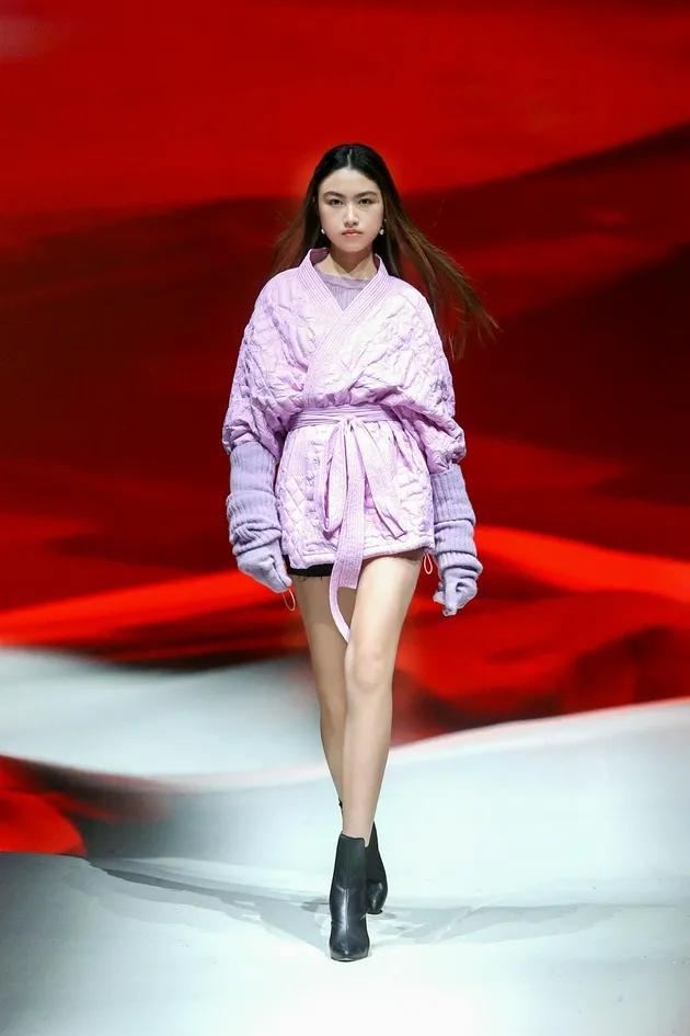 閤而不同，地素时尚借敦煌文化讲了个现代故事