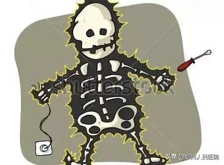 “砰”的一声，我把自己送进了ICU—“一位电击伤患者的自述”