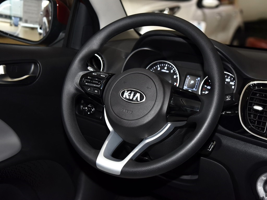 油耗不到5毛这两款车成居家首选,10万多买合资懂车的首选这3款