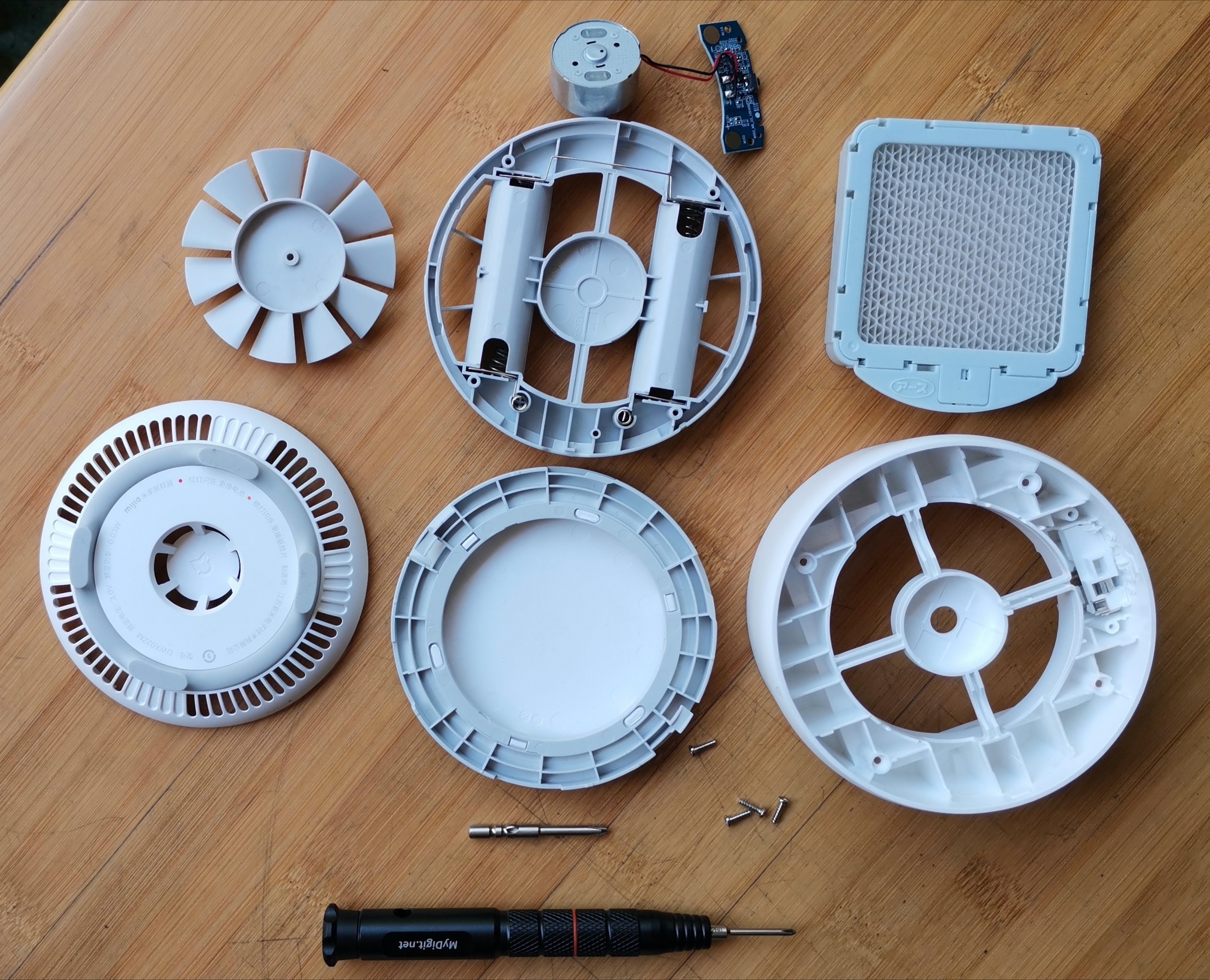 夏日必备驱蚊神器,拆解米家驱蚊器