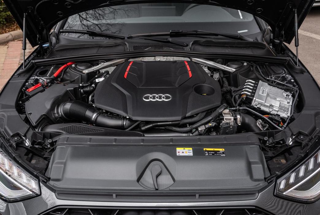 奥迪s43.0t冷启动声浪,s4试驾声浪