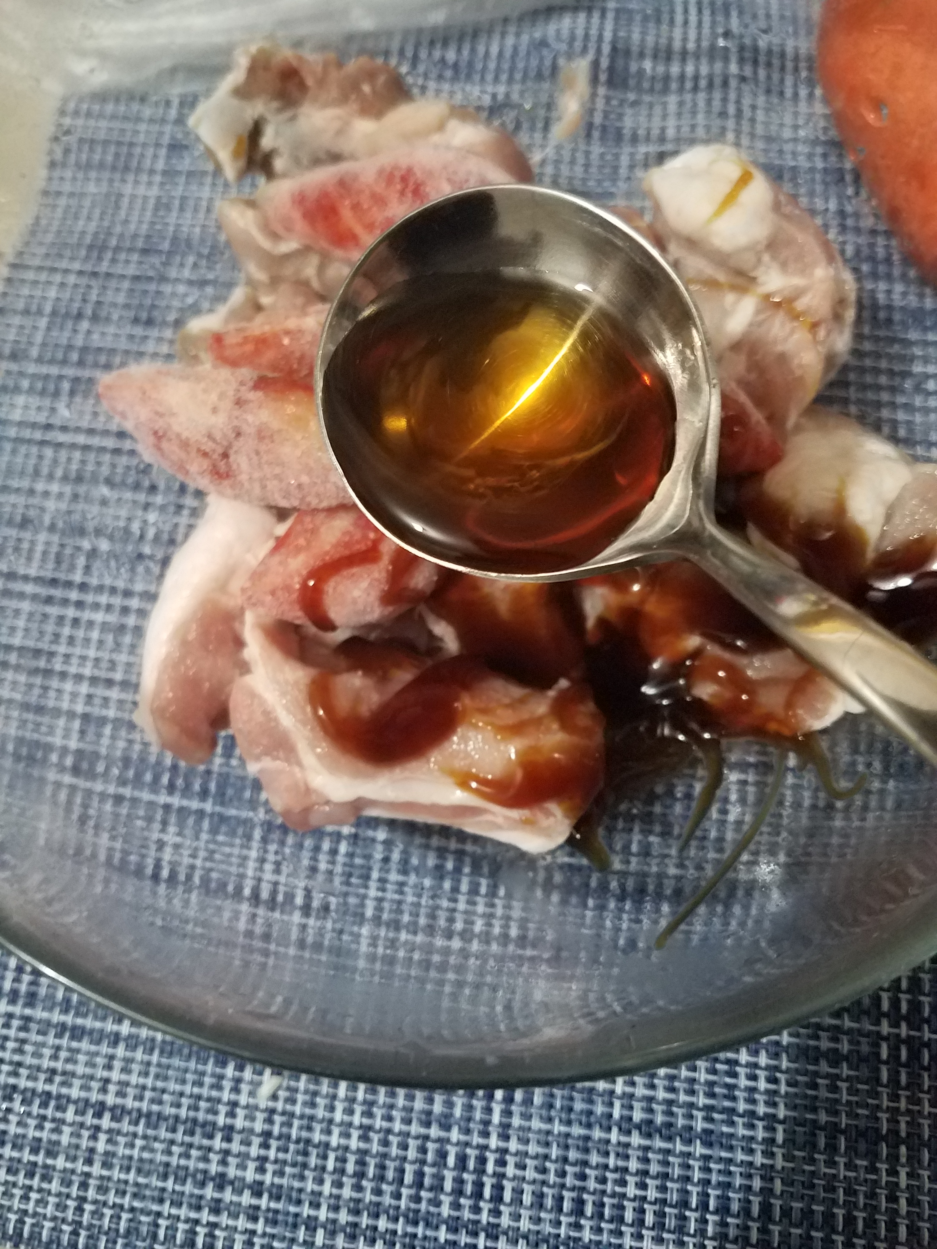 面包机也可以做煲仔饭哟，排骨黑米煲仔饭，就是这么的简单好吃