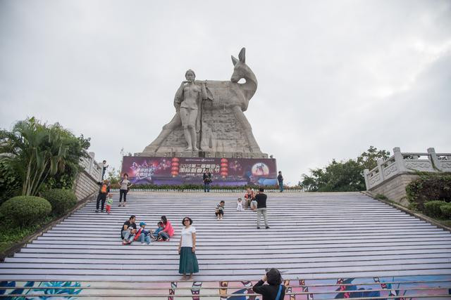 三亚哪里的海景最美,三亚的海边夜景真的很美