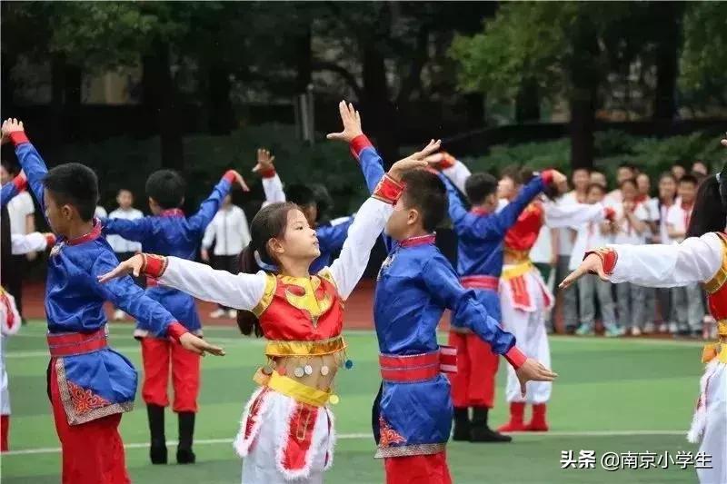 卓雅小学足球比赛,白云区第五届中小学生足球联赛