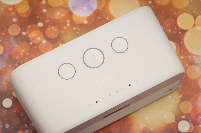 到底选天猫精灵方糖还是天猫精灵方糖R？智能小音箱评测