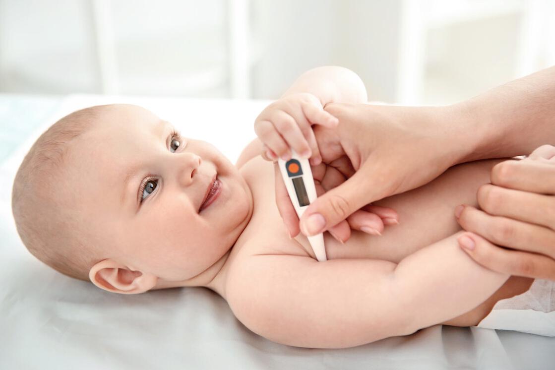 发烧38.5就抽搐怎么回事,小孩发烧抽搐到几岁不会抽了