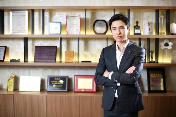 蔡加赞玩具大王,蔡加赞白手起家的吗