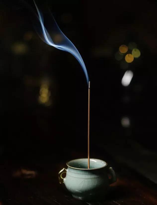 为什么古代人喜欢睡软床,古代为什么晚上睡不好觉