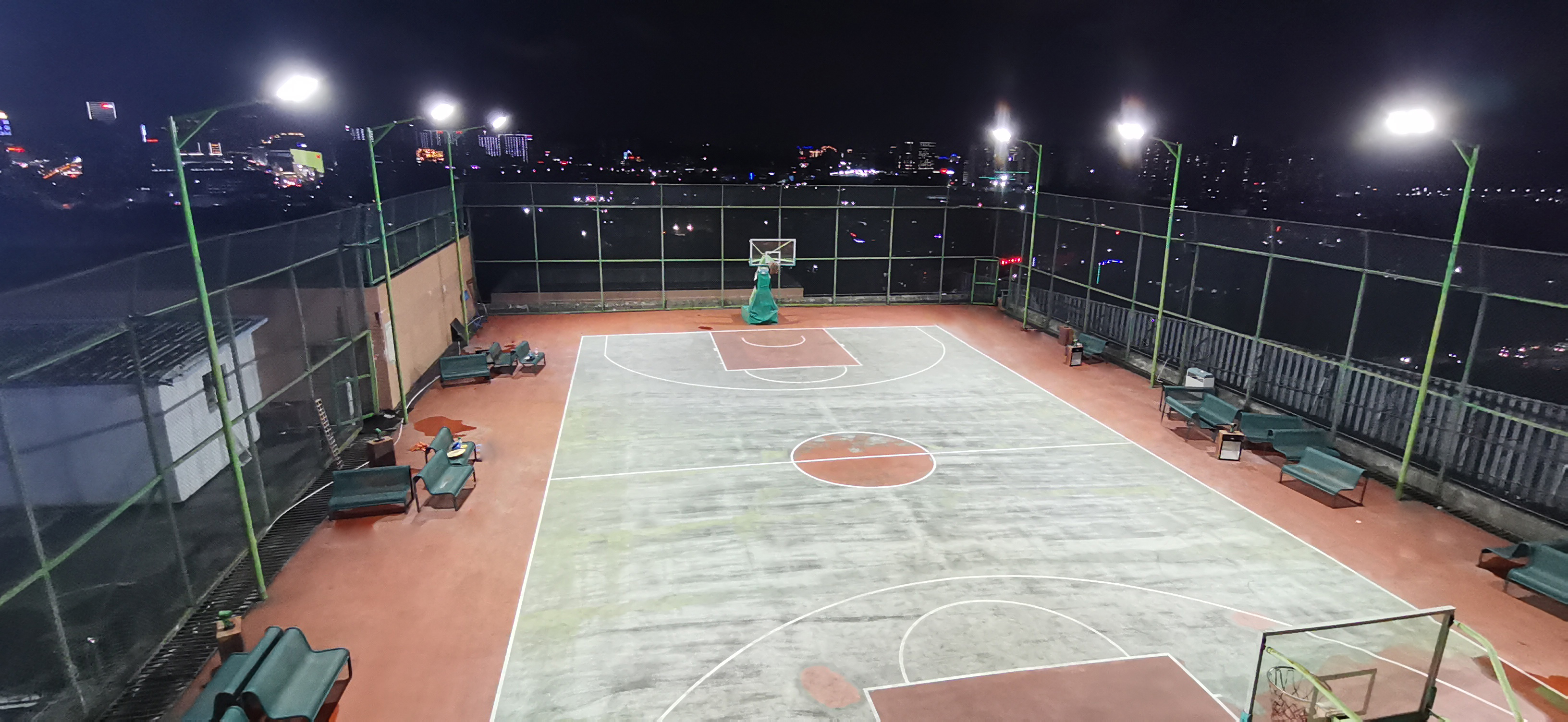 球场led照明灯设备,led创新工矿灯