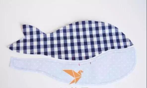 抱枕小鲸鱼,布艺花朵抱枕