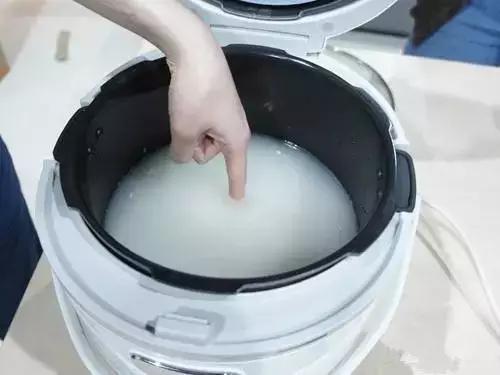 米饭没蒸熟怎么补救,米饭没熟透做夹生饭怎么补救