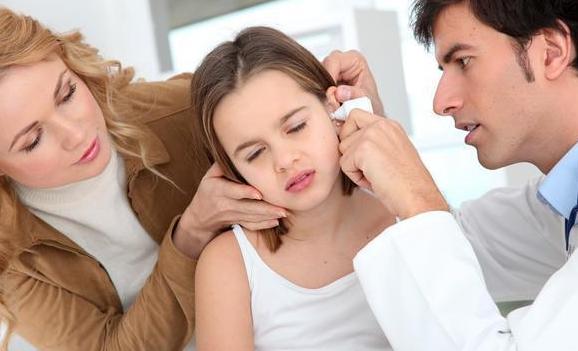 宝宝得了中耳炎有哪些症状,宝宝中耳炎的症状与治疗