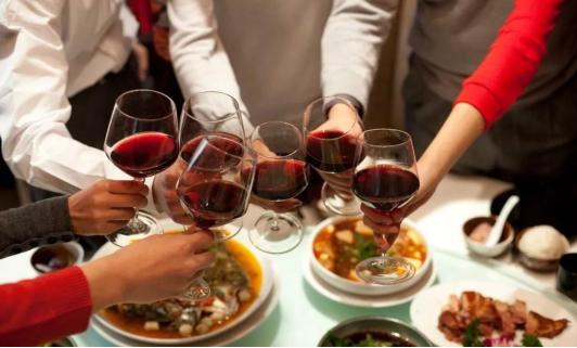 五一小长假，教你挑选好喝又实惠的红酒