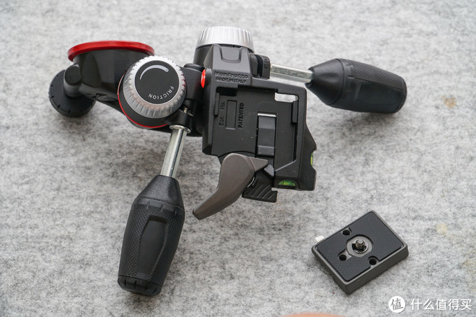 如何选择摄影独脚架,独脚架和三脚架怎么选