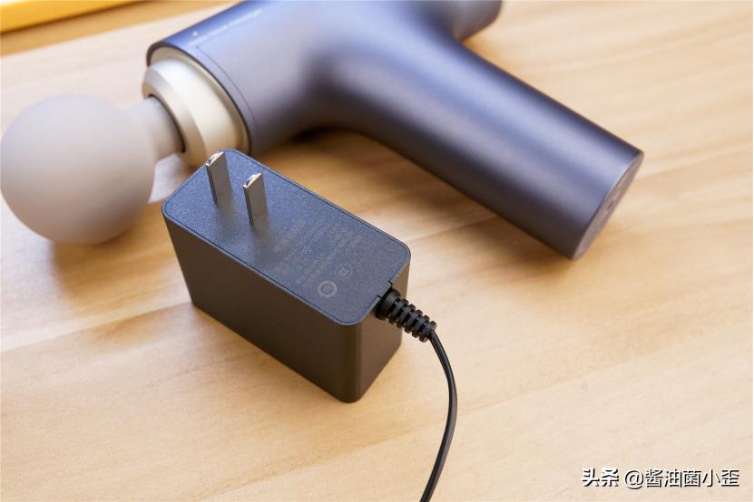 筋膜枪按摩仪用法,按摩筋膜枪测评是不是智商税