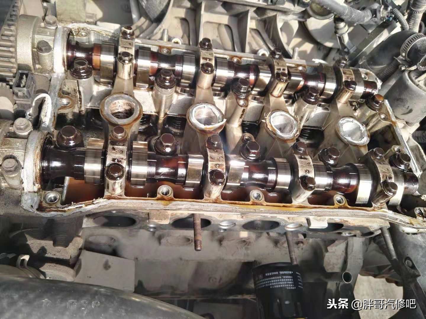 发动机高温后缸压不足,发动机高温缸垫呲了有什么现象