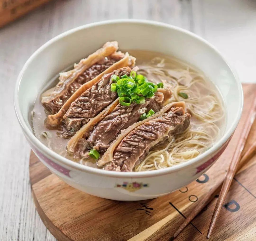 中国版的牛肉面,中国红烧牛肉面